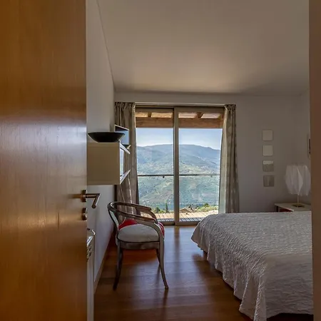 Quintinha Do Miradouro - Casa Completa Com 4 Quartos! * Mesão Frio