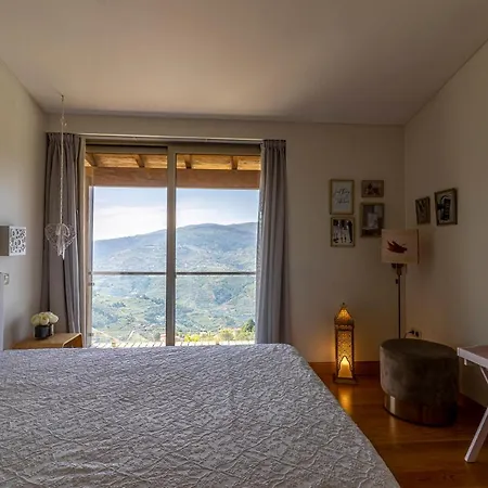 Quintinha Do Miradouro - Casa Completa Com 4 Quartos! *