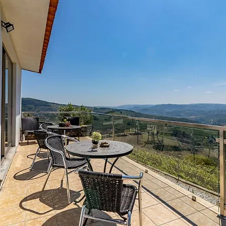 Holiday home Quintinha Do Miradouro - Casa Completa Com 4 Quartos! Mesao Frio