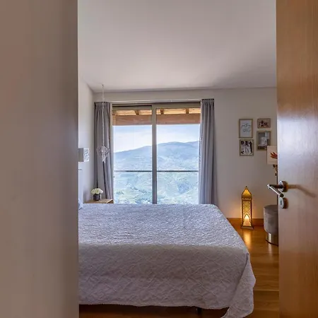 Quintinha Do Miradouro - Casa Completa Com 4 Quartos!