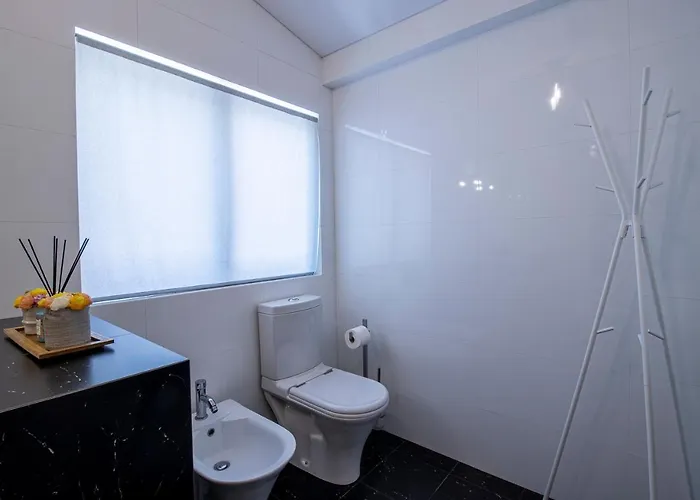 Quintinha Do Miradouro - Casa Completa Com 4 Quartos!