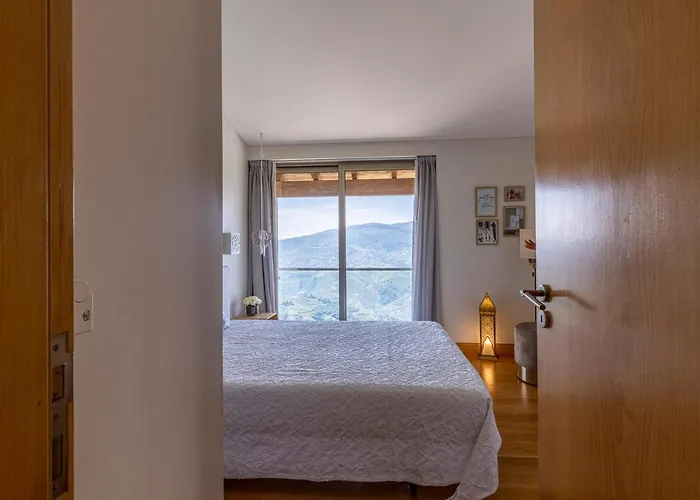 Quintinha Do Miradouro - Casa Completa Com 4 Quartos!