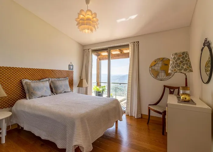 Quintinha Do Miradouro - Casa Completa Com 4 Quartos! Mesão Frio