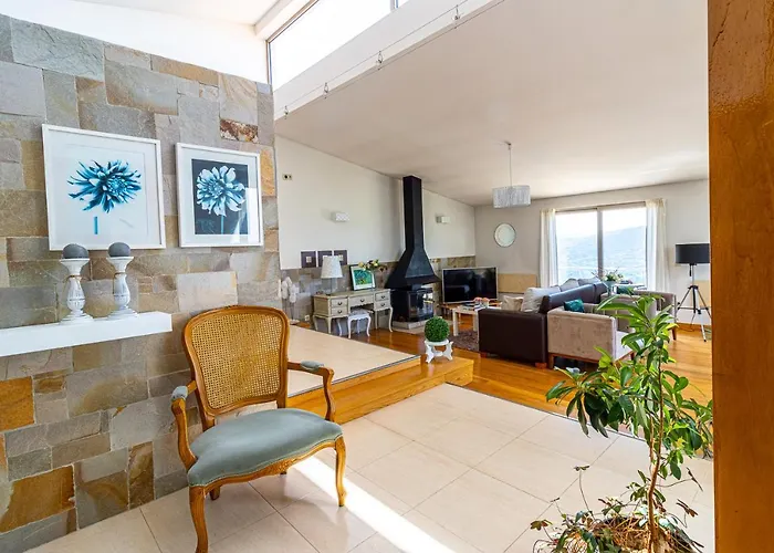 Quintinha Do Miradouro - Casa Completa Com 4 Quartos! * Mesão Frio