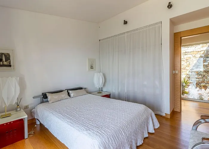 Quintinha Do Miradouro - Casa Completa Com 4 Quartos! *