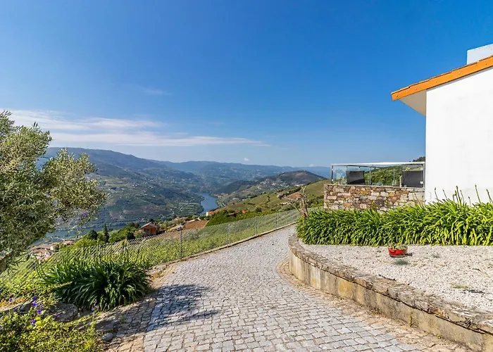 Quintinha Do Miradouro - Casa Completa Com 4 Quartos!